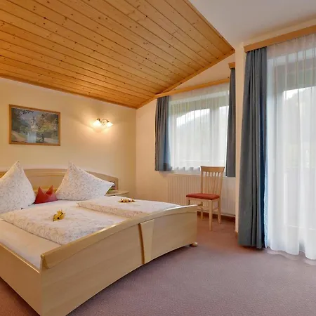 Alpina Apartment *